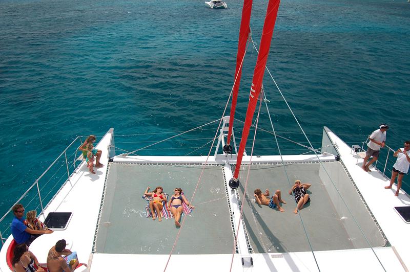 Catamaran 82