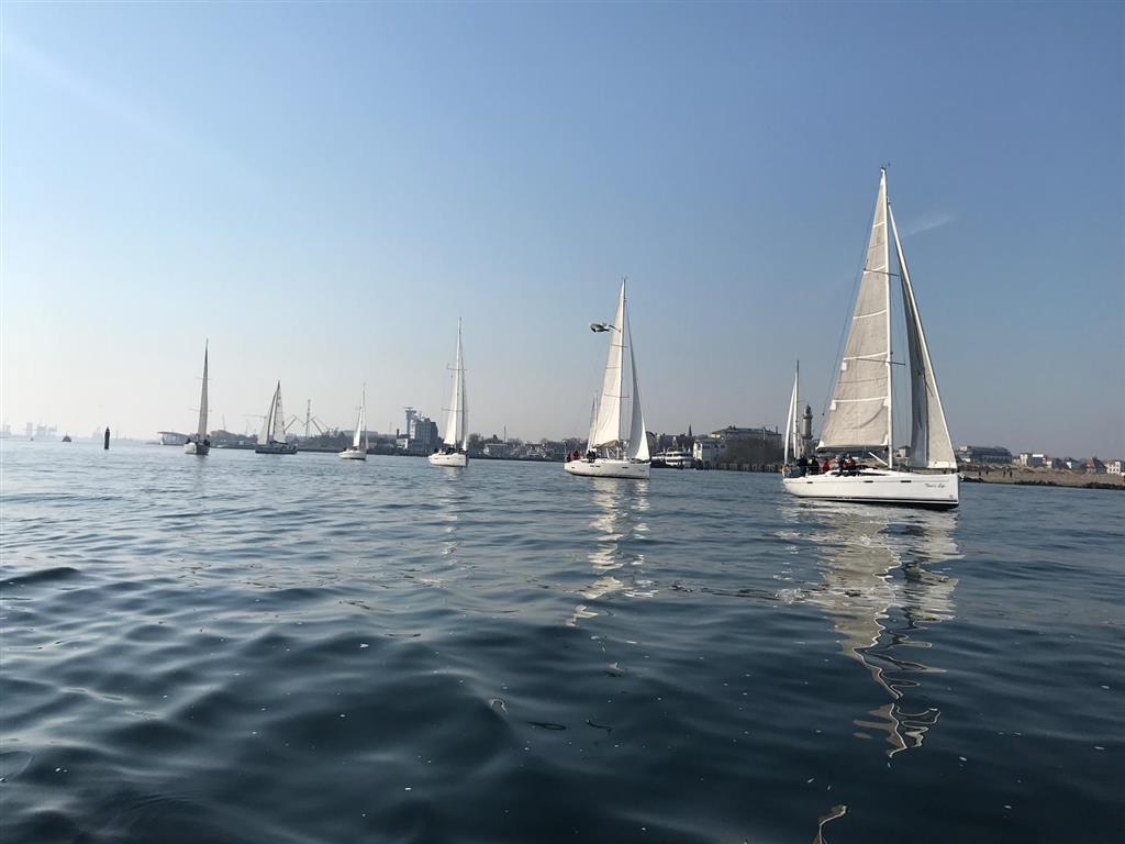 Frühlingsregatta auf der Ostsee