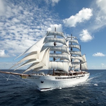 Sea Cloud II unter Segeln