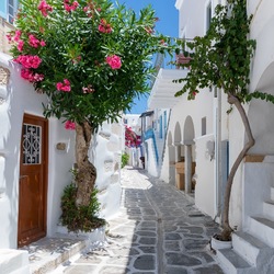 Paros
