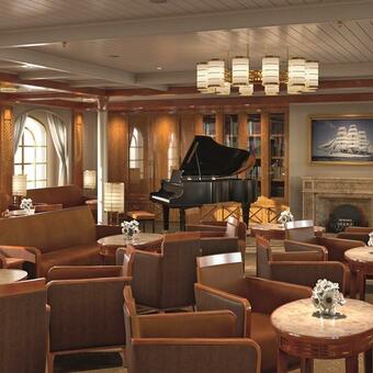 Sea Cloud Spirit Lounge