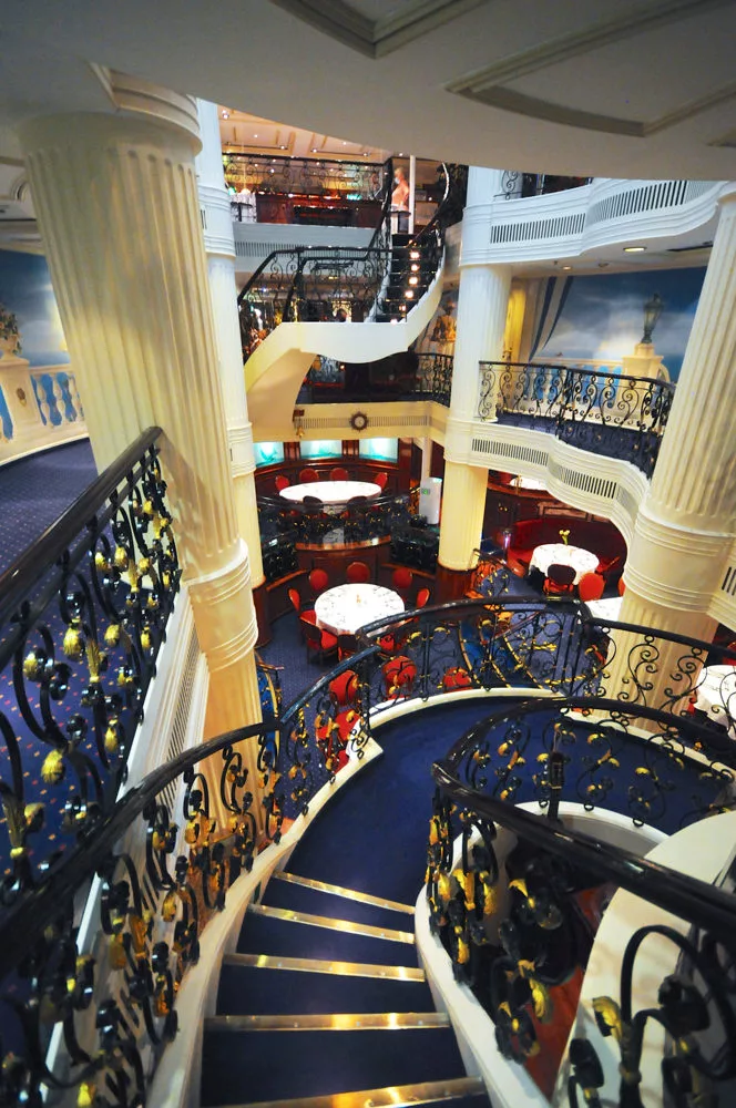 Royal Clipper 16