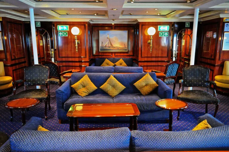 Royal Clipper 14