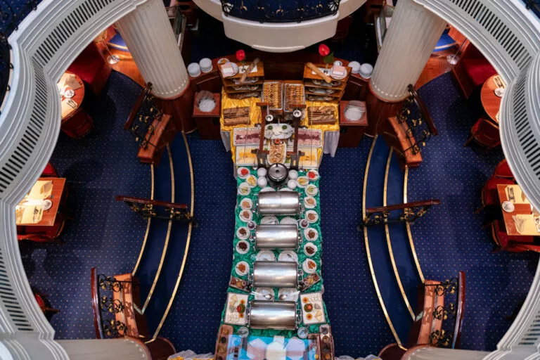 Royal Clipper 43
