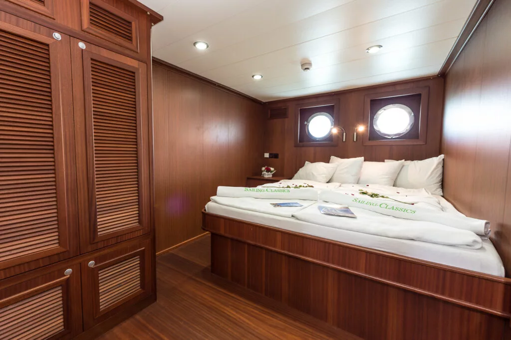 Chronos_MasterCabin - Naples to Sardinia: Yacht Sailing with the Chronos