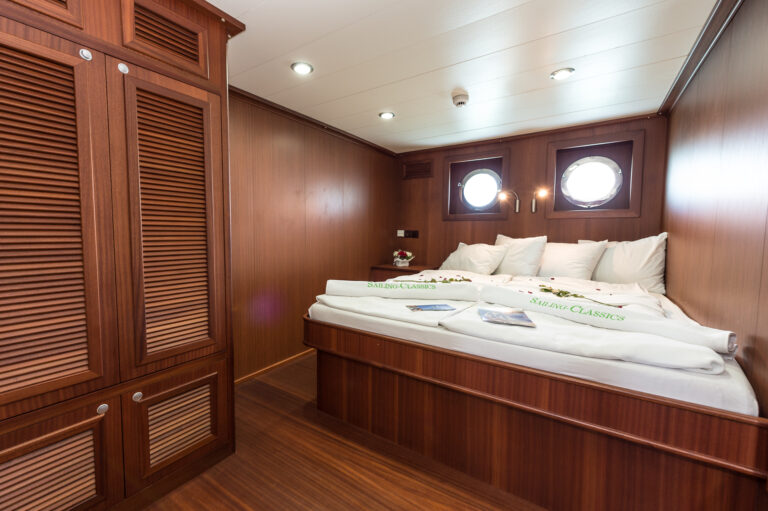 Chronos_MasterCabin