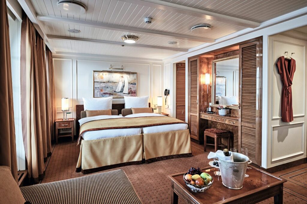 Sea Cloud Spirit 12 - Karibische Inselträume