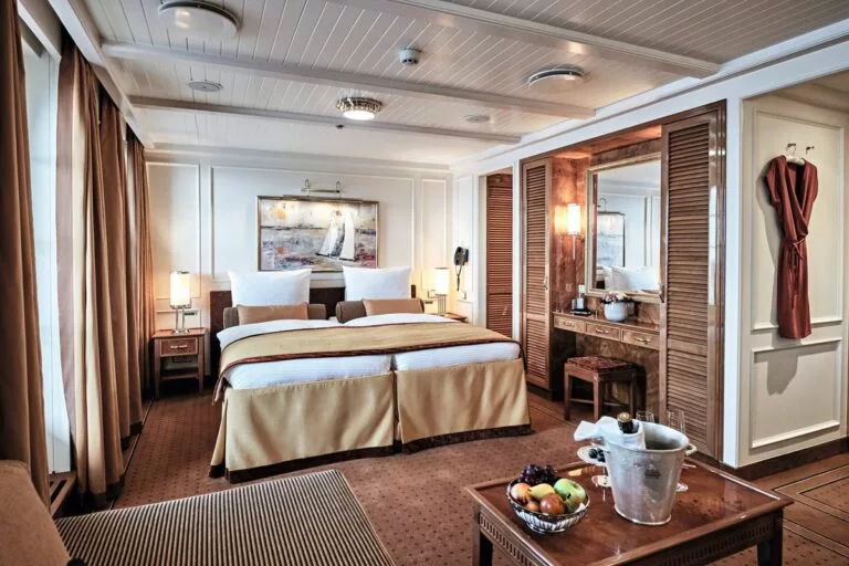 Sea Cloud Spirit 12