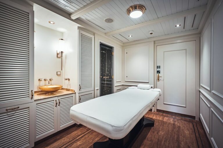 Sea Cloud Spirit 48