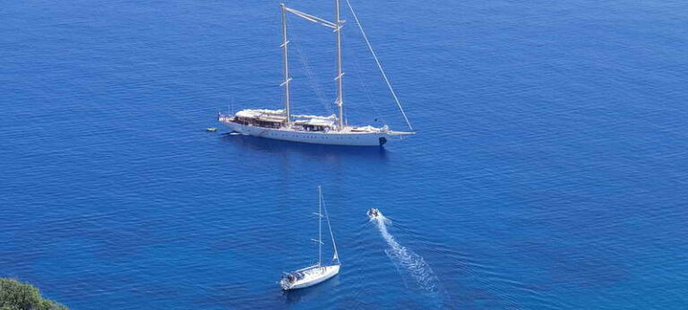 Rhea_Anchor