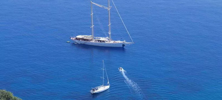 Rhea_Anchor