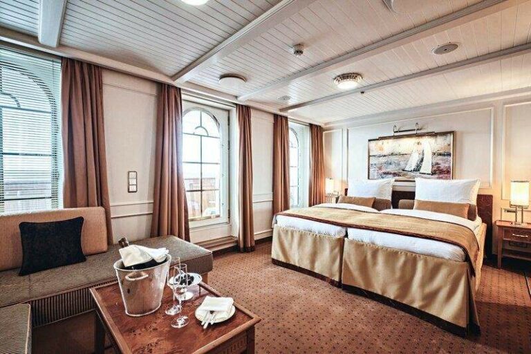 SCS_Cabin_A316_001