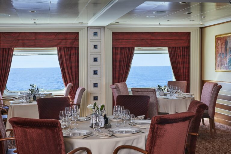 Silver Whisper