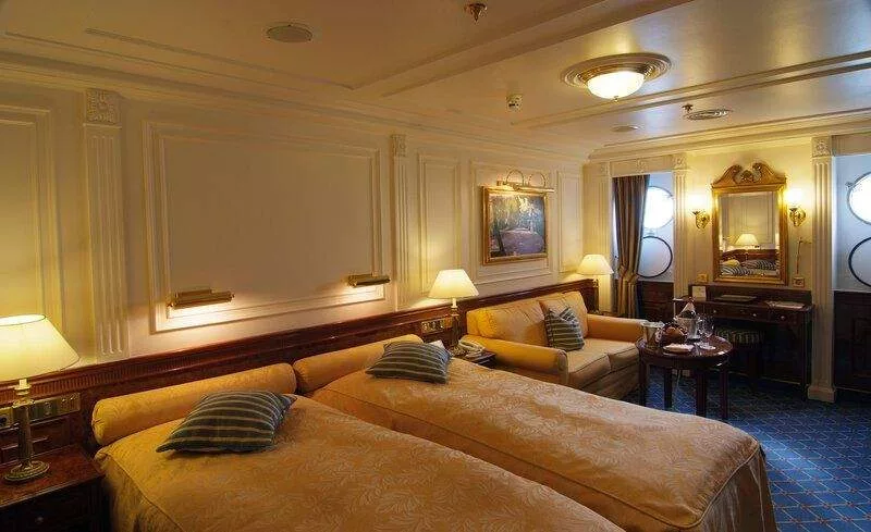 SeaCloudII_Cabin_DeluxeE_002 - Adriatic Sailing Dreams