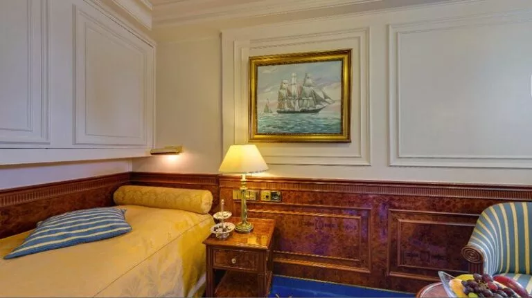 Sea Cloud II 25
