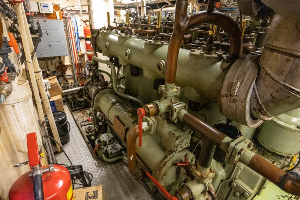 Meander – MAK-Motor 300 PS - Wale & Nordlichter
