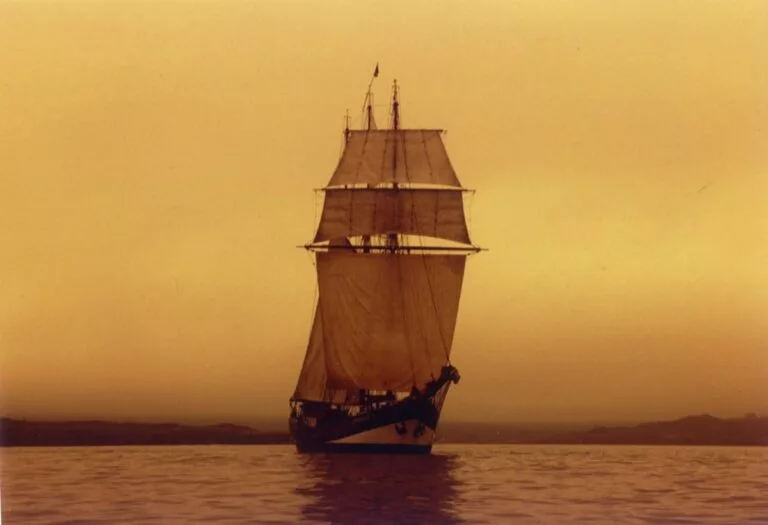 Sonnenaufgang an Bord der Oosterschelde