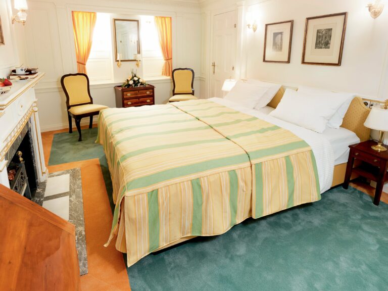 Sea Cloud 30