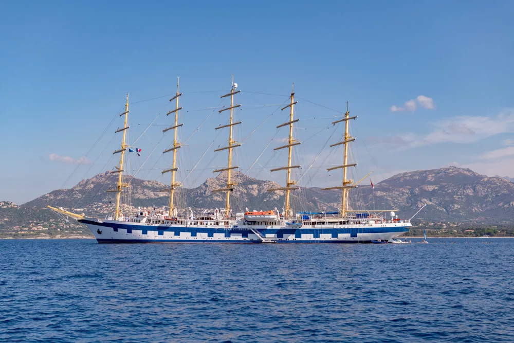 Rc Dest 07 - Windward Islands, Sailing Cruise aboard Royal Clipper