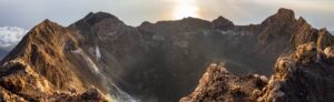 Pico do Fogo, Krater bei Sonnenaufgang