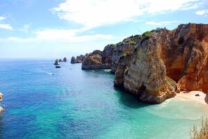 Atlantik – Steilküste mit Türkiswasser