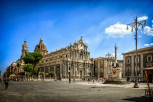 Die Piazza del Duomo mit der Kathedrale von Catania