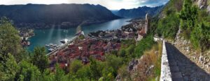 Kotor - Blick über die Altstadt und die Bucht von Kotor, Montenegro