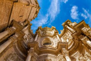 Valencia - barocke Fassade der Kathedrale Santa Maria, Spanien