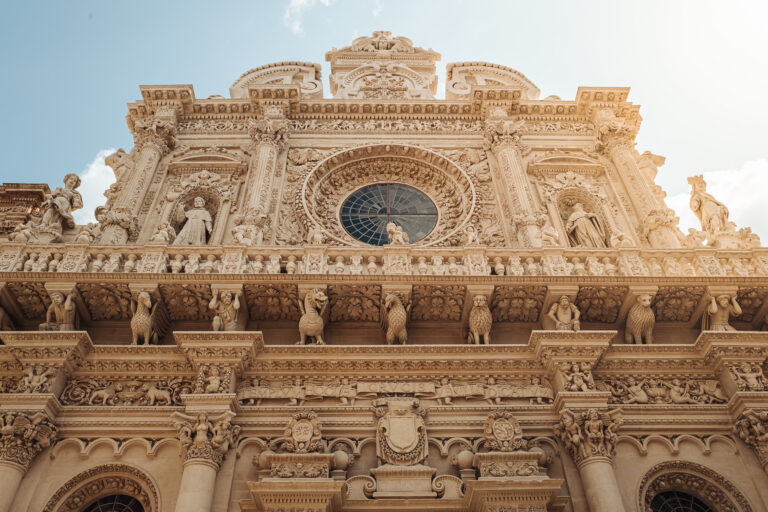 Barocke Fassade der Basilica di Santa Croce in Lecce