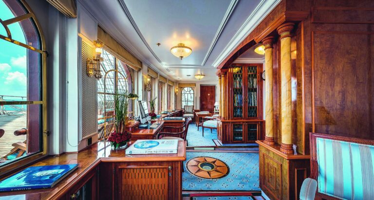 Bibliothek der Sea Cloud II