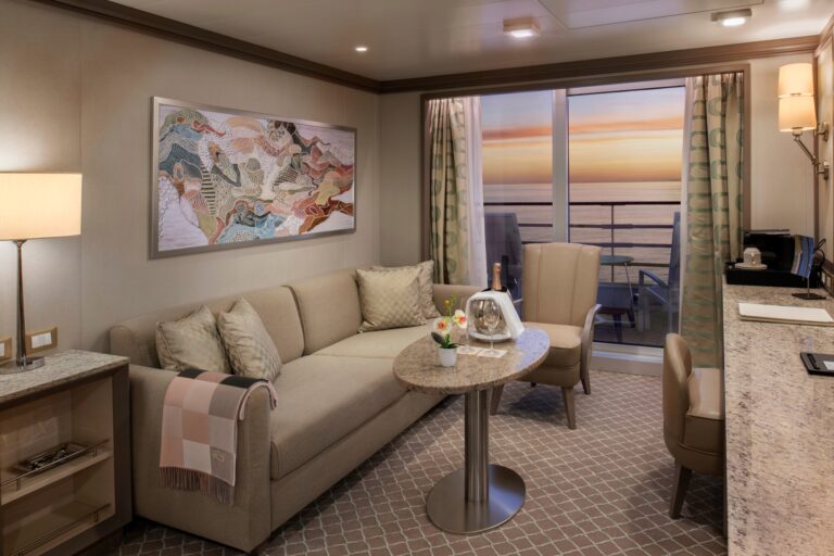 Deluxe Veranda Suite