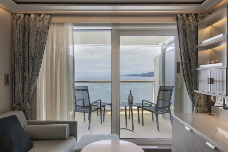 Premium Veranda Suite